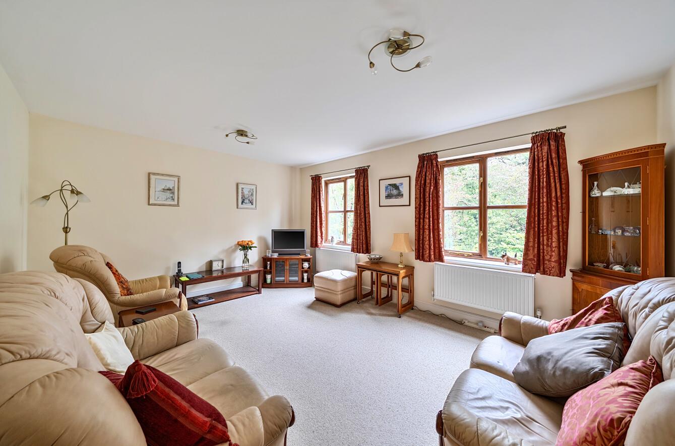 Parc Y Felin, Sketty, Swansea, SA2 8BN